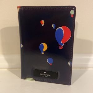 NWT Kate Spade Daycation Passport Cover